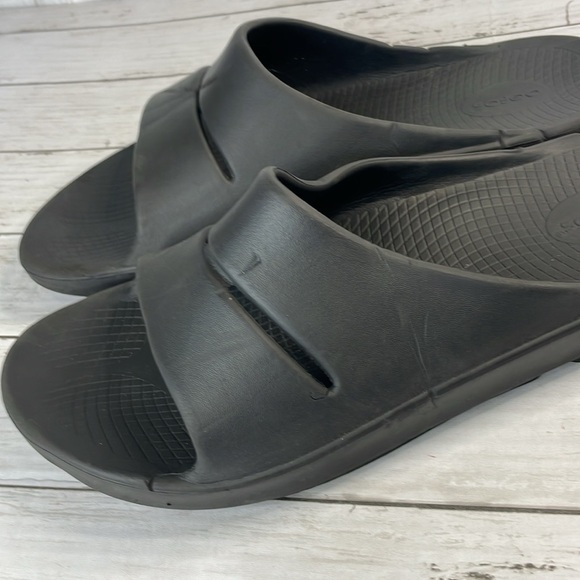 Oofos OOahh Slide Sandals - Picture 9 of 11